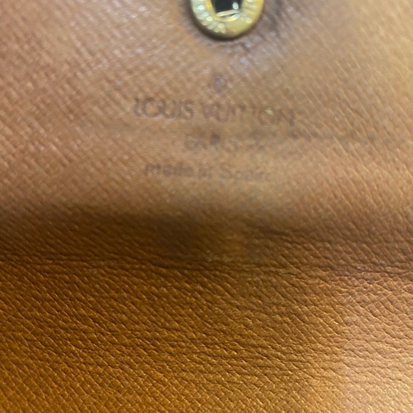 ***SOLD***Louis Vuitton Monogram Sarah Wallet Authentic - Picture 3 of 9